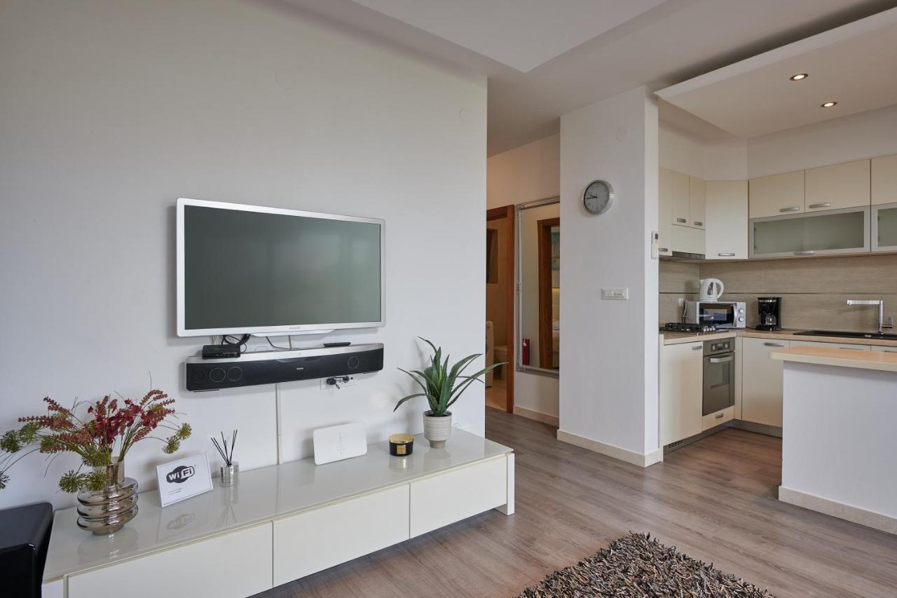 Apartments Lucia Кавтат Екстериор снимка