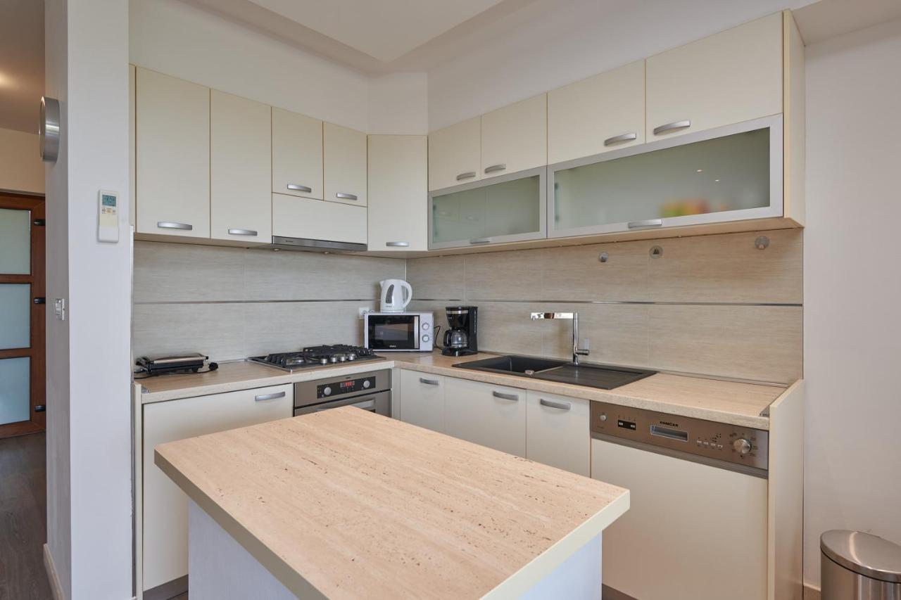 Apartments Lucia Кавтат Екстериор снимка