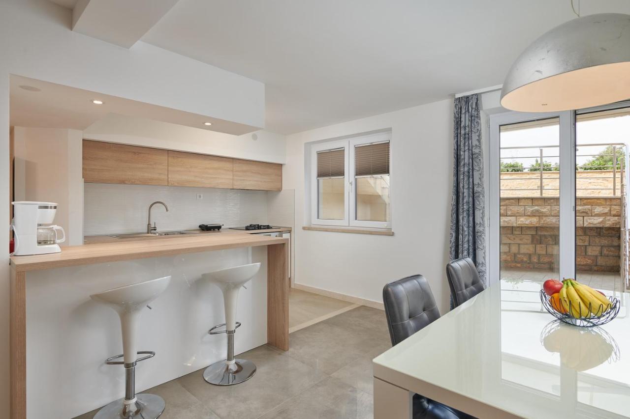 Apartments Lucia Кавтат Екстериор снимка