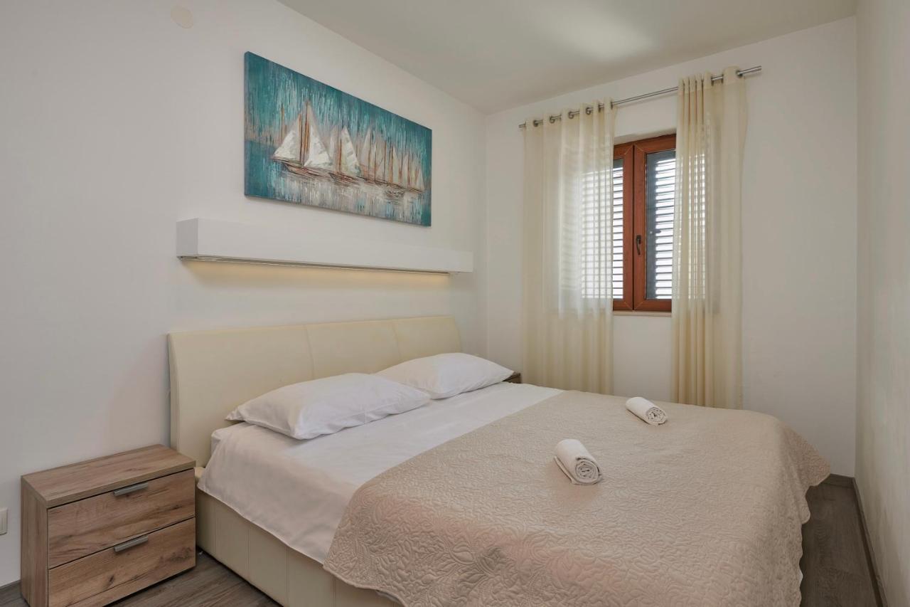 Apartments Lucia Кавтат Екстериор снимка