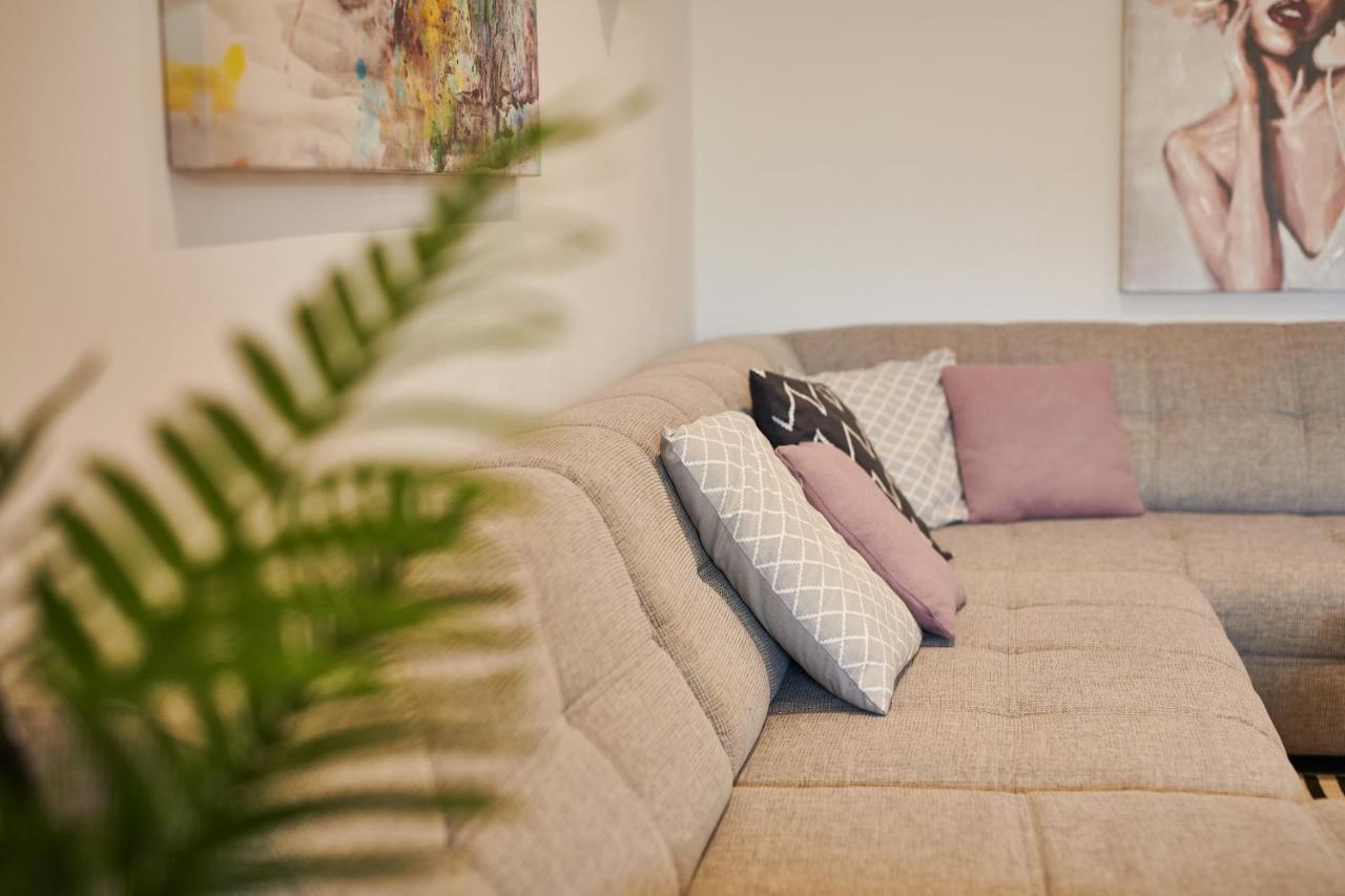Apartments Lucia Кавтат Екстериор снимка