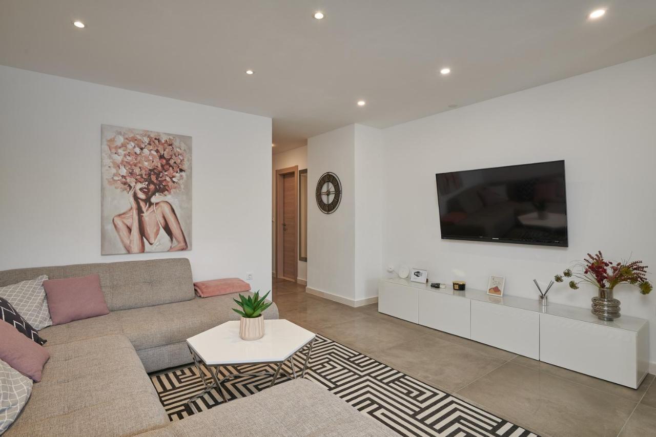 Apartments Lucia Кавтат Екстериор снимка