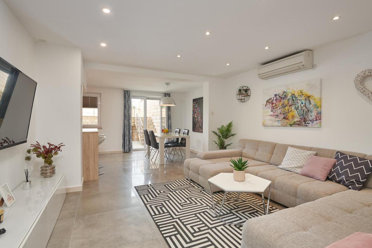 Apartments Lucia Кавтат Екстериор снимка