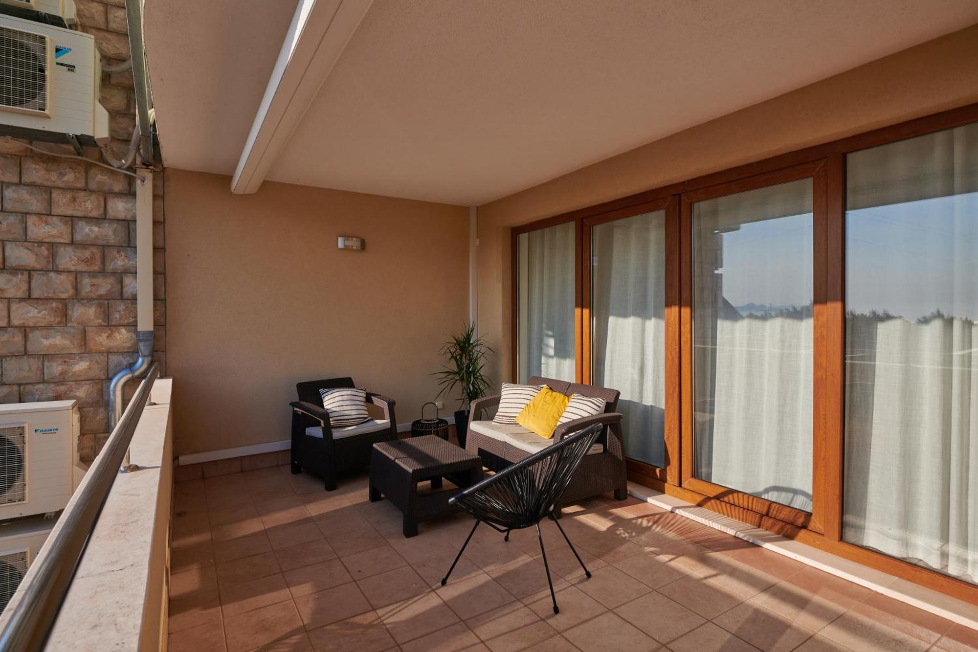 Apartments Lucia Кавтат Екстериор снимка